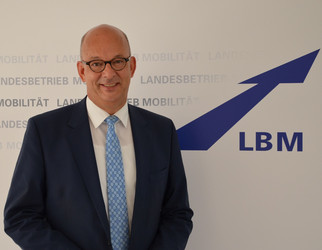 Portraitbild vom Geschäftsführer des LBM, Franz-Josef Theis